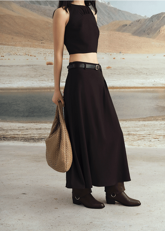 Amber viscose midi skirt in Black