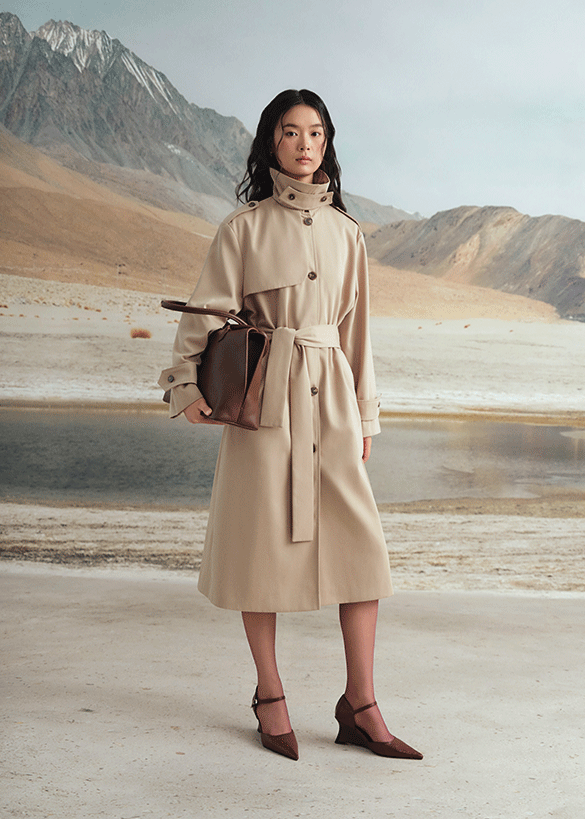 Madeline twill trenchcoat in Beige